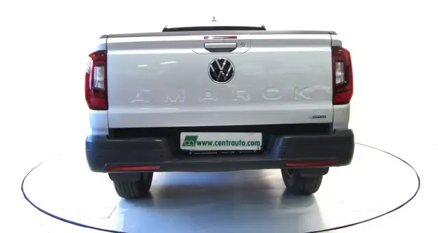 Volkswagen Amarok view 4