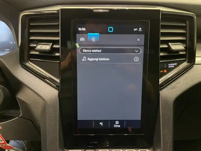 Volkswagen Amarok view 12