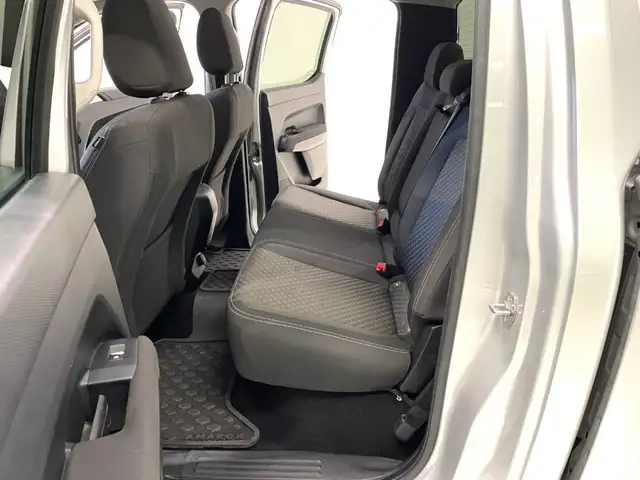 Volkswagen Amarok view 7