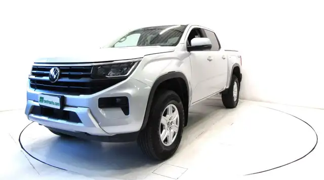 Volkswagen Amarok view 3