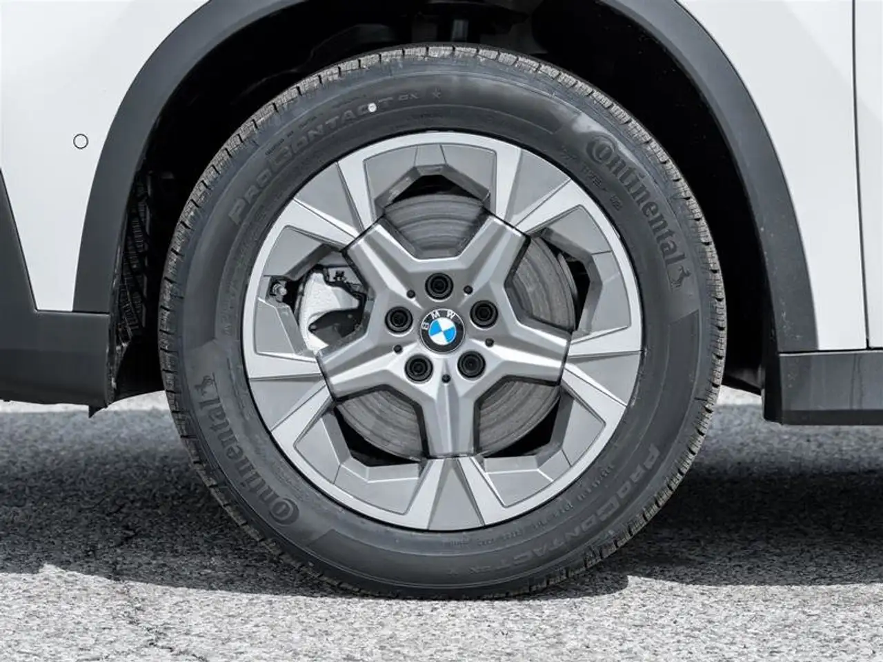 BMW X1 снимка BMW X1