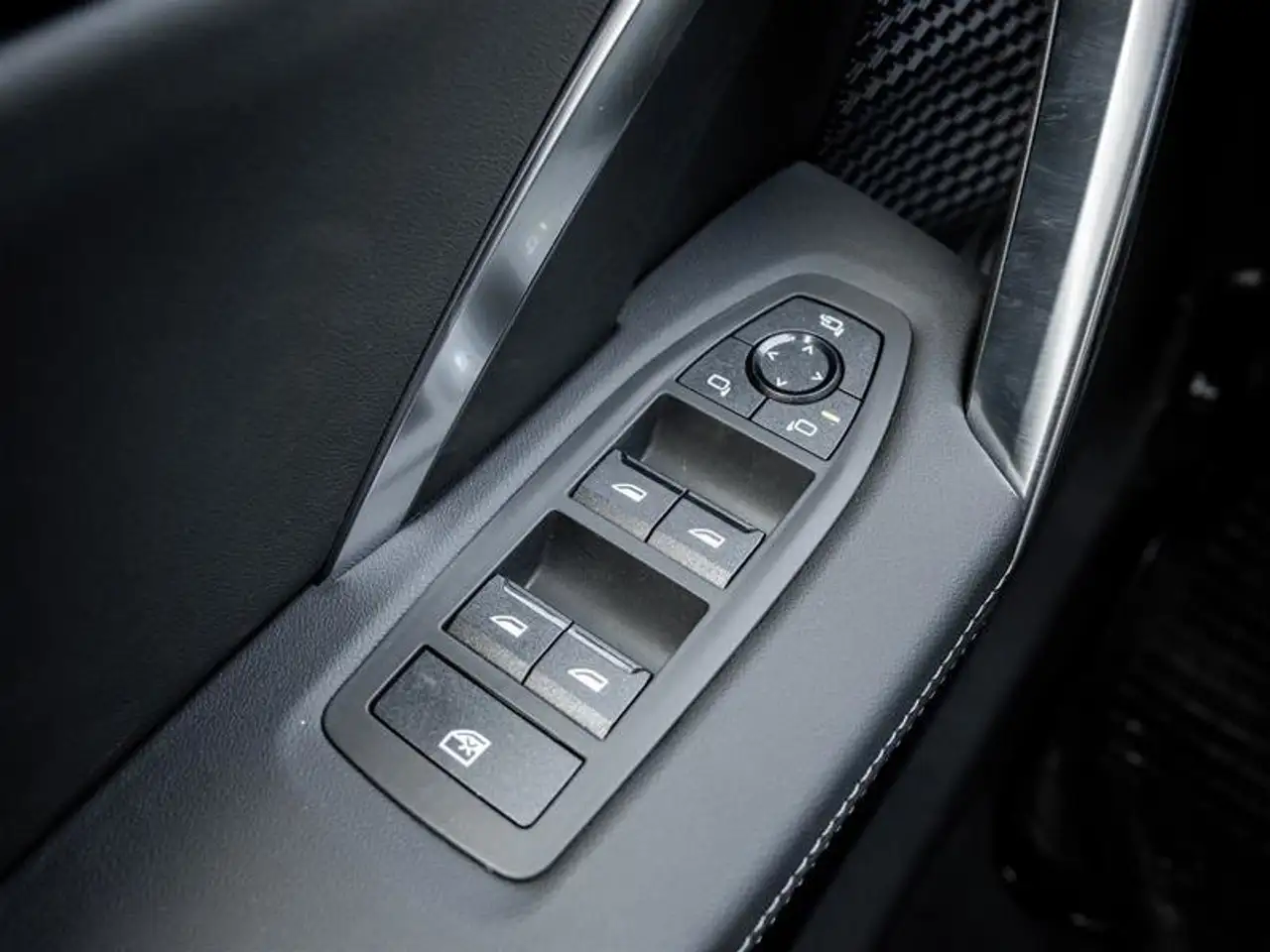 BMW X1 снимка BMW X1