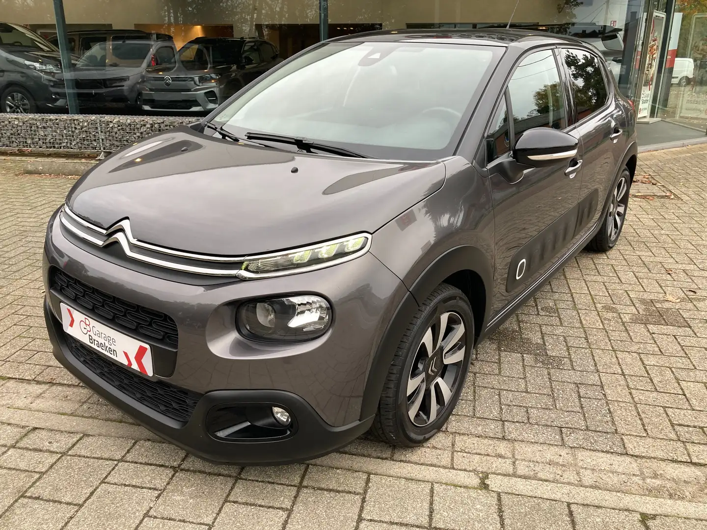 Citroen C3 SHINE Grijs - 1
