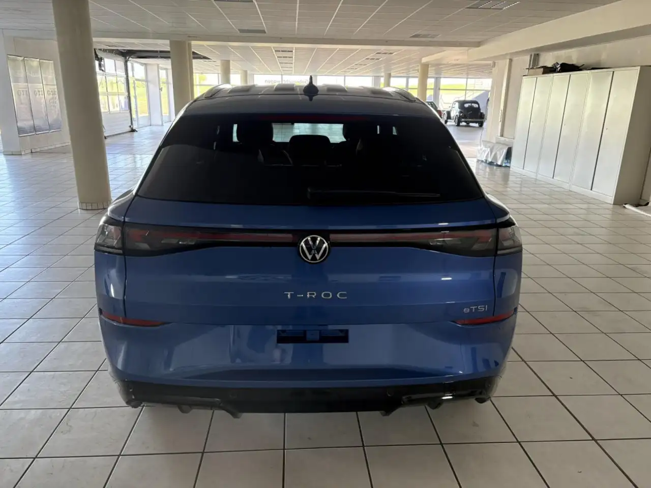 Volkswagen T-Roc 1.5 eTSI 110 kW R-Line Klima Rückfahrkamera 4