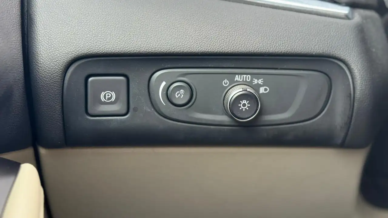 Buick Enclave снимка Buick Enclave