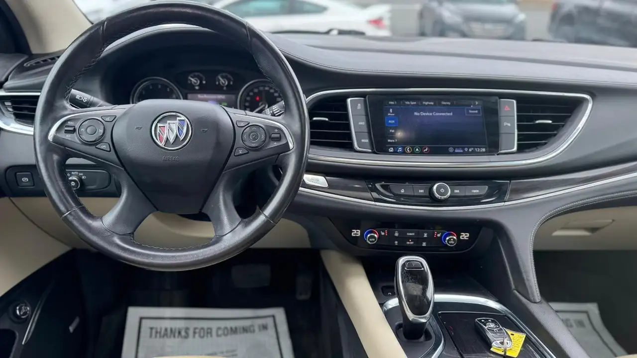 Buick Enclave снимка Buick Enclave