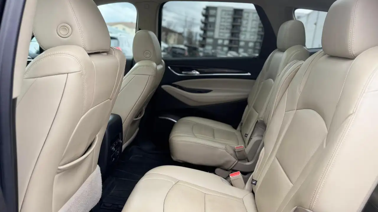 Buick Enclave снимка Buick Enclave