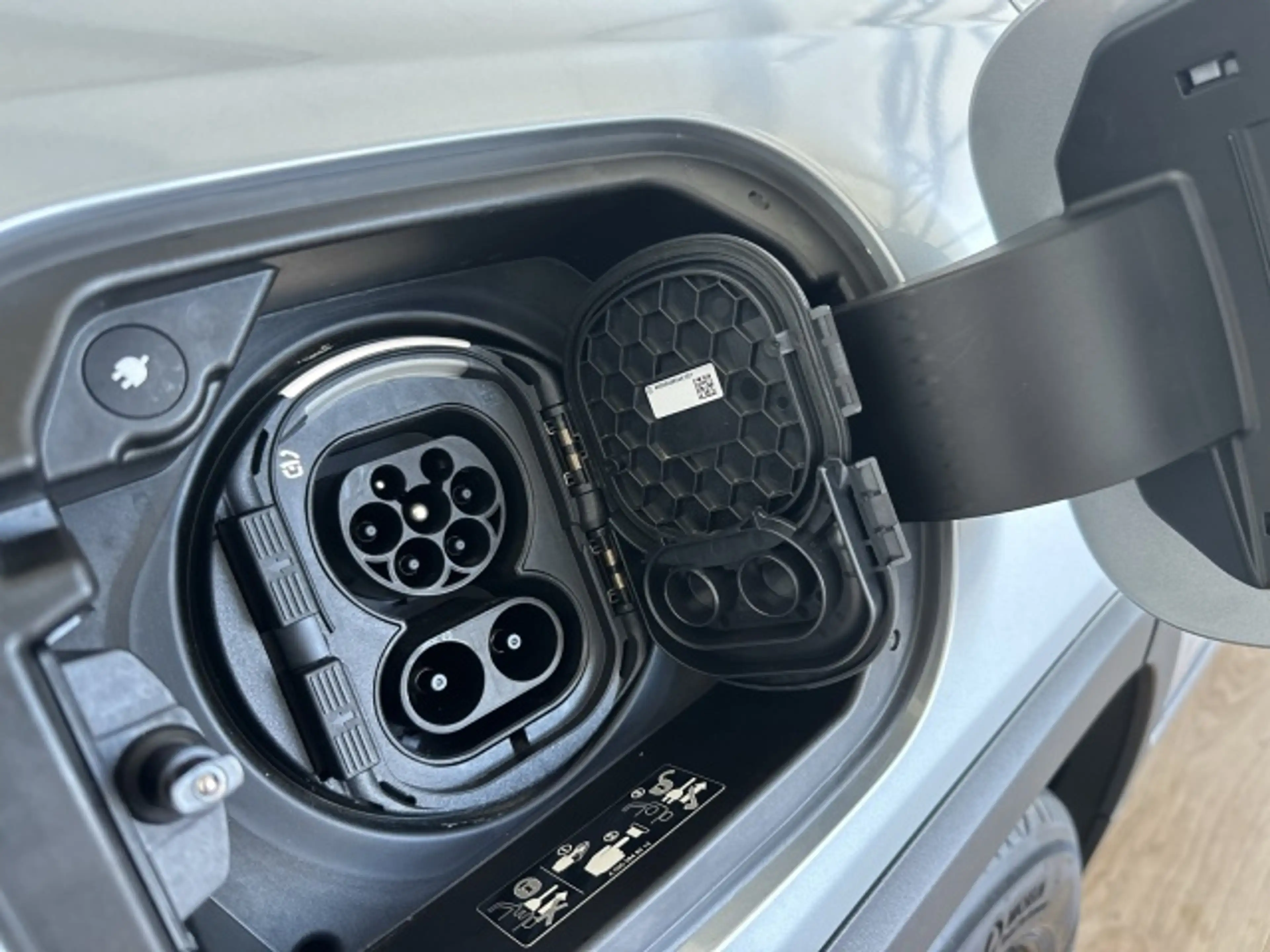 Mercedes-Benz EQB 300 EQB 300 4M Progessive DISTRONIC+TOTWINKEL+KAMERA — photo 9