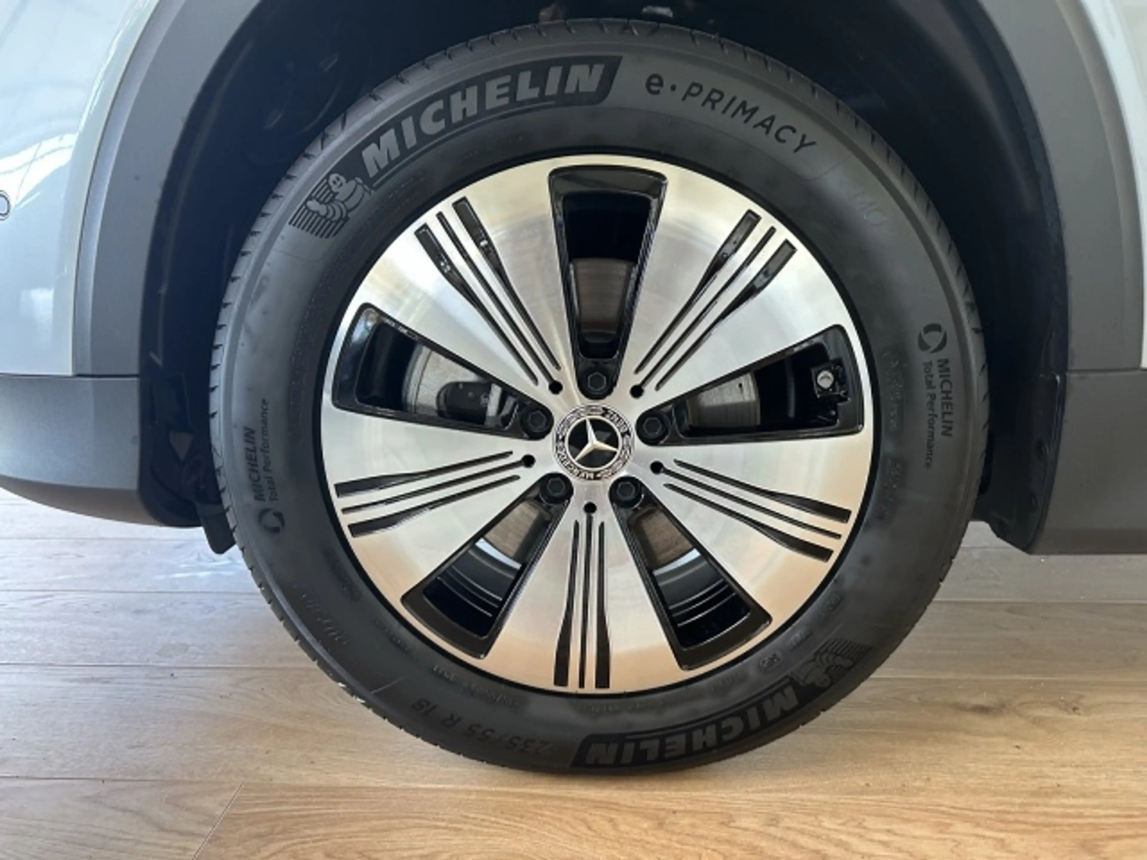 Mercedes-Benz EQB 300 EQB 300 4M Progessive DISTRONIC+TOTWINKEL+KAMERA — photo 6