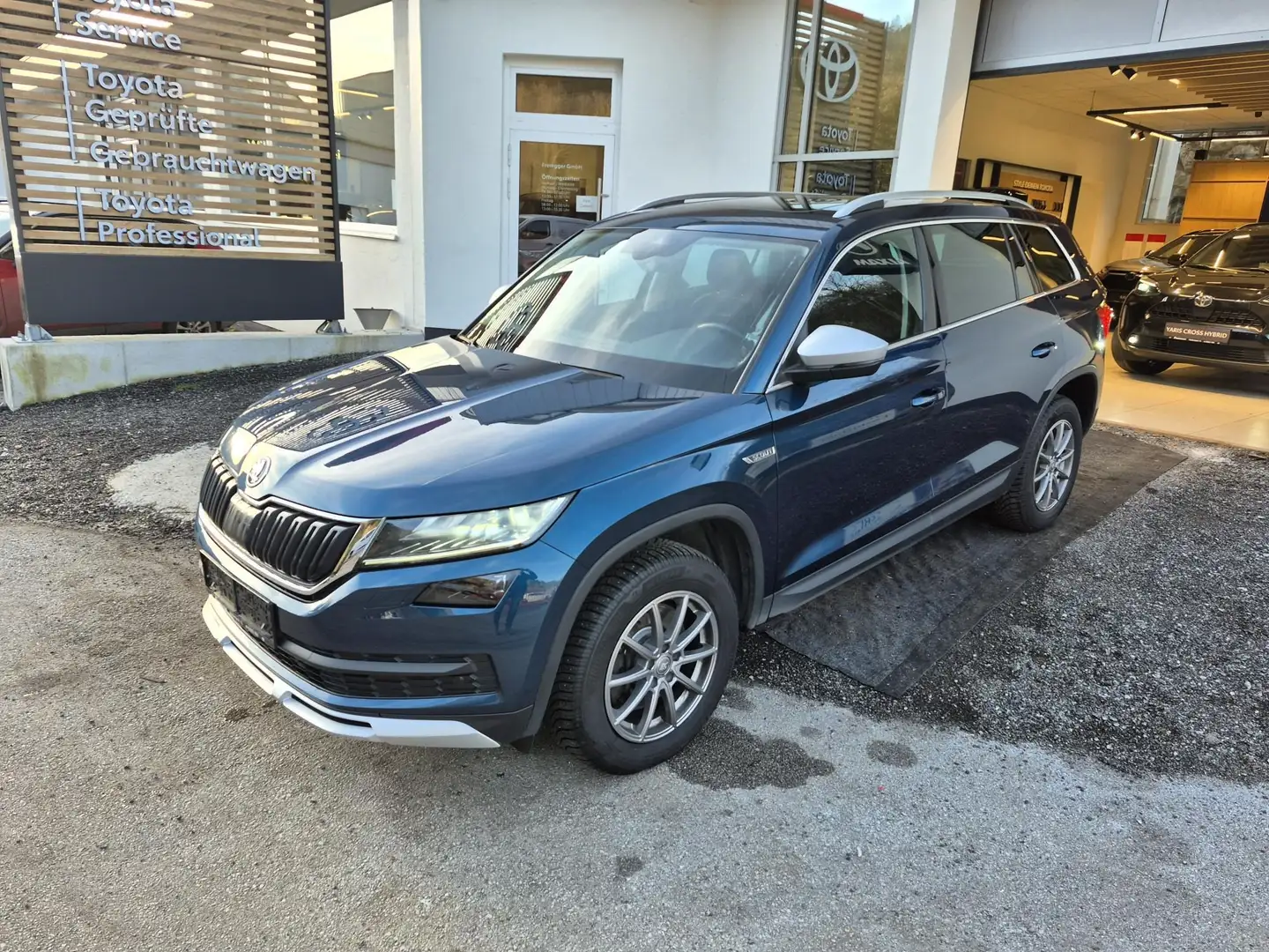 Skoda Kodiaq Scout 4x4 Blau - 2