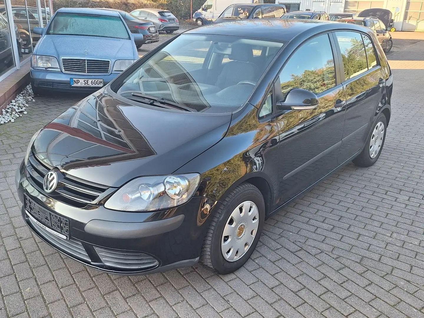 Volkswagen Golf Plus V 1.9TDI Trendline 3.Hand  HU/AU 08/27 Schwarz - 1