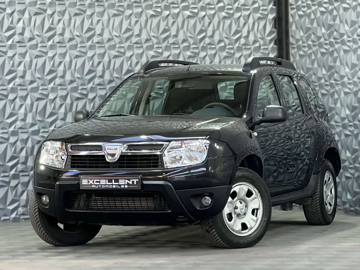 Dacia Duster 1.5 dCi 4x2 Ambiance/AIRCO/GARANTIE 12 MOIS // Negru - 1