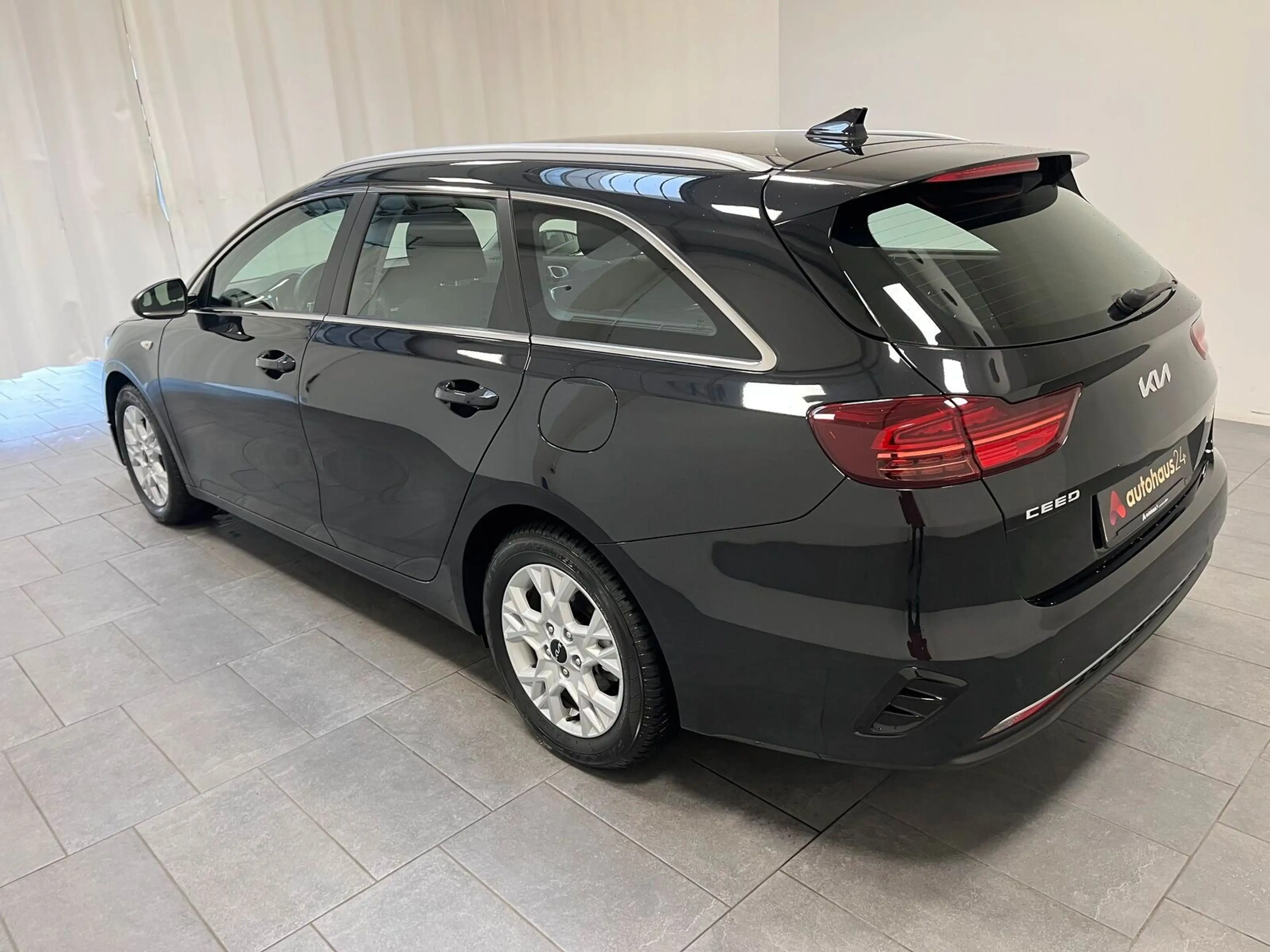 Kia Ceed / cee'd Ceed Vision|Carplay|CAM|Sitzhzg. — photo 4