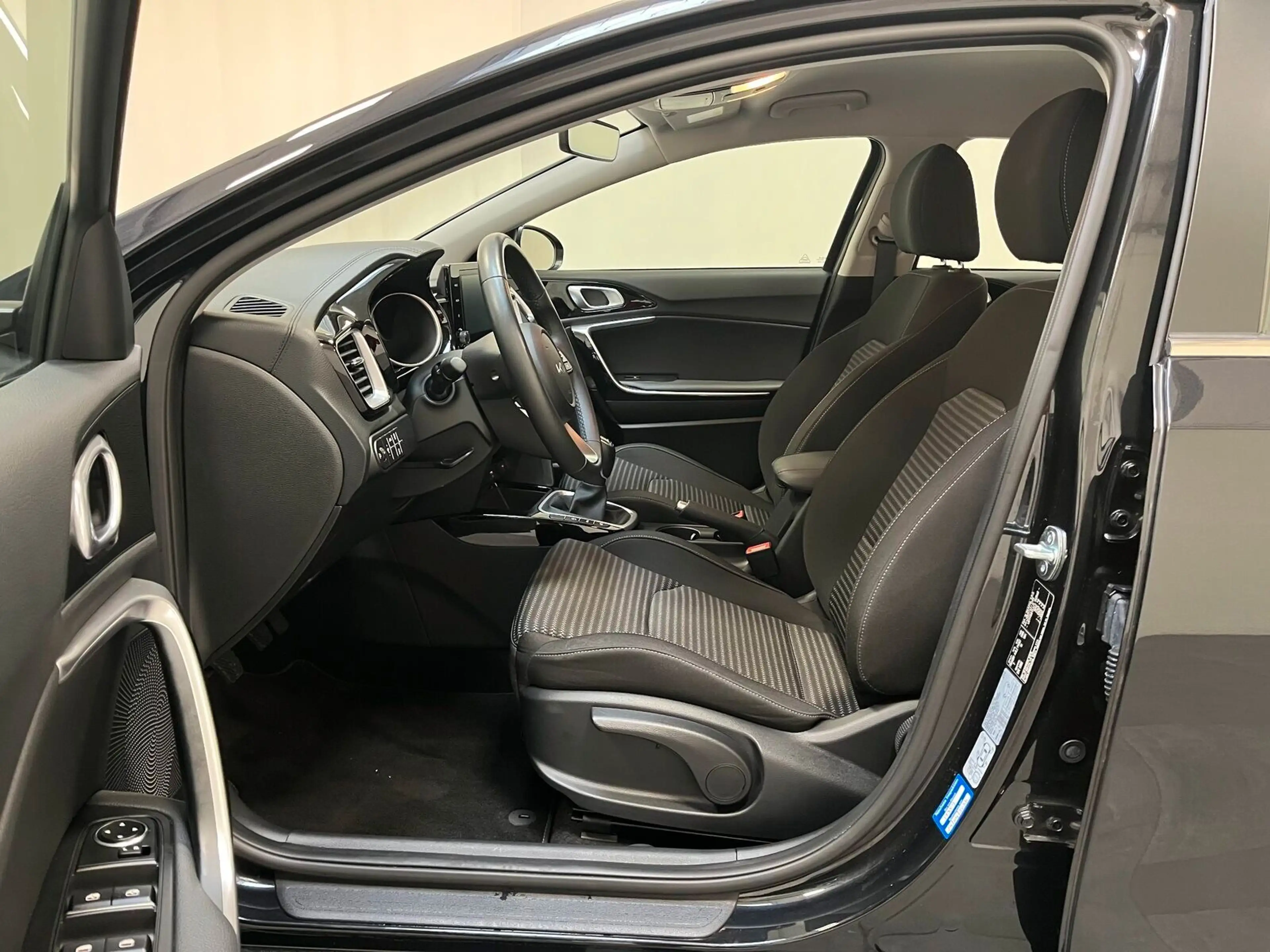 Kia Ceed / cee'd Ceed Vision|Carplay|CAM|Sitzhzg. — photo 8