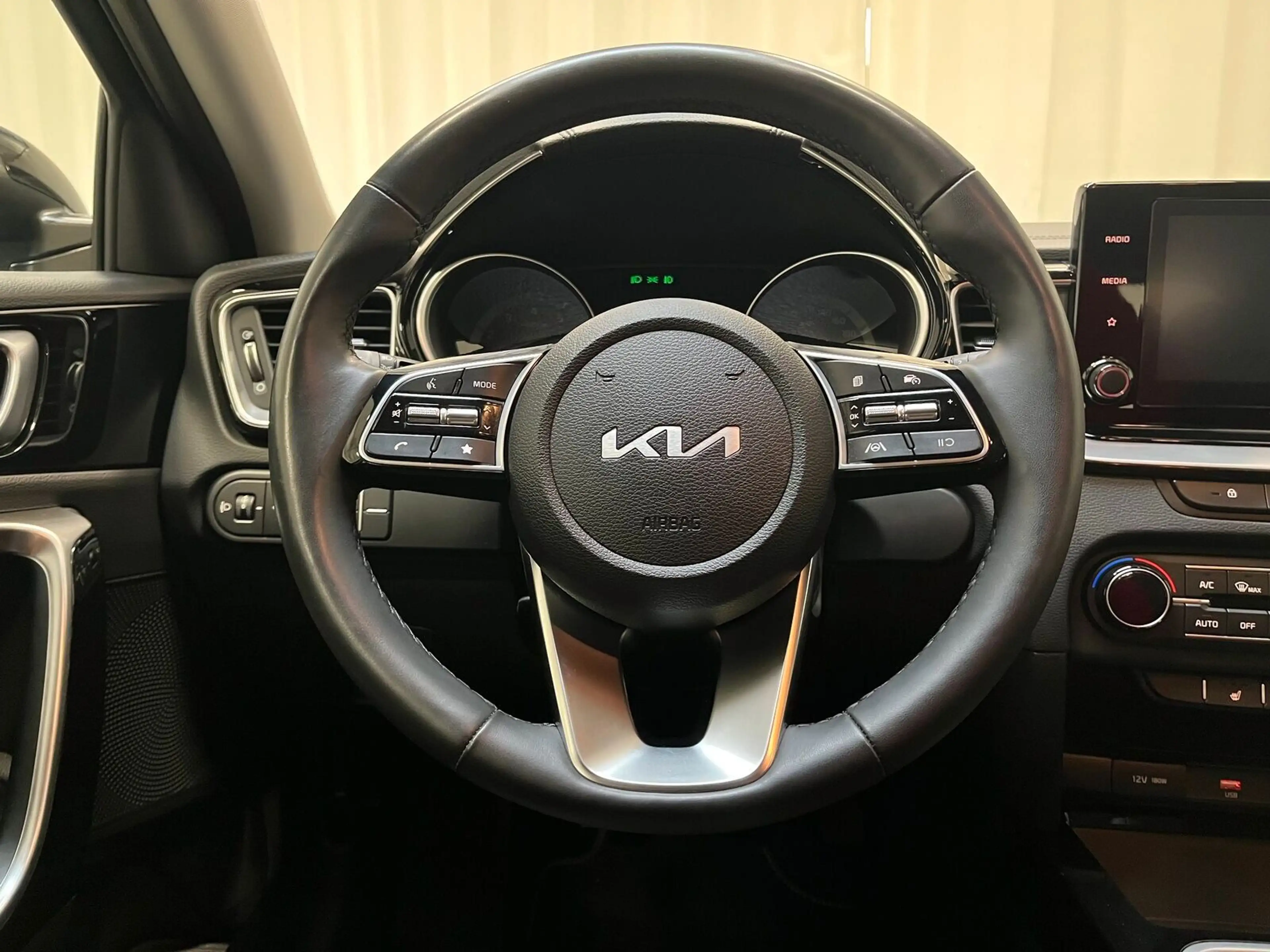 Kia Ceed / cee'd Ceed Vision|Carplay|CAM|Sitzhzg. — photo 10
