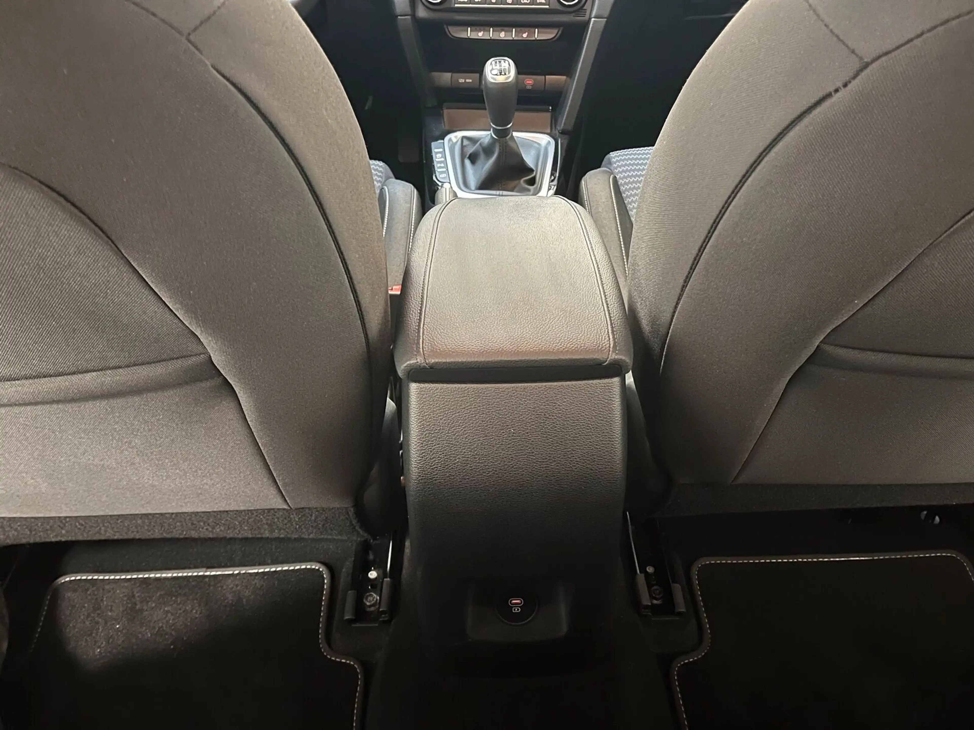 Kia Ceed / cee'd Ceed Vision|Carplay|CAM|Sitzhzg. — photo 14