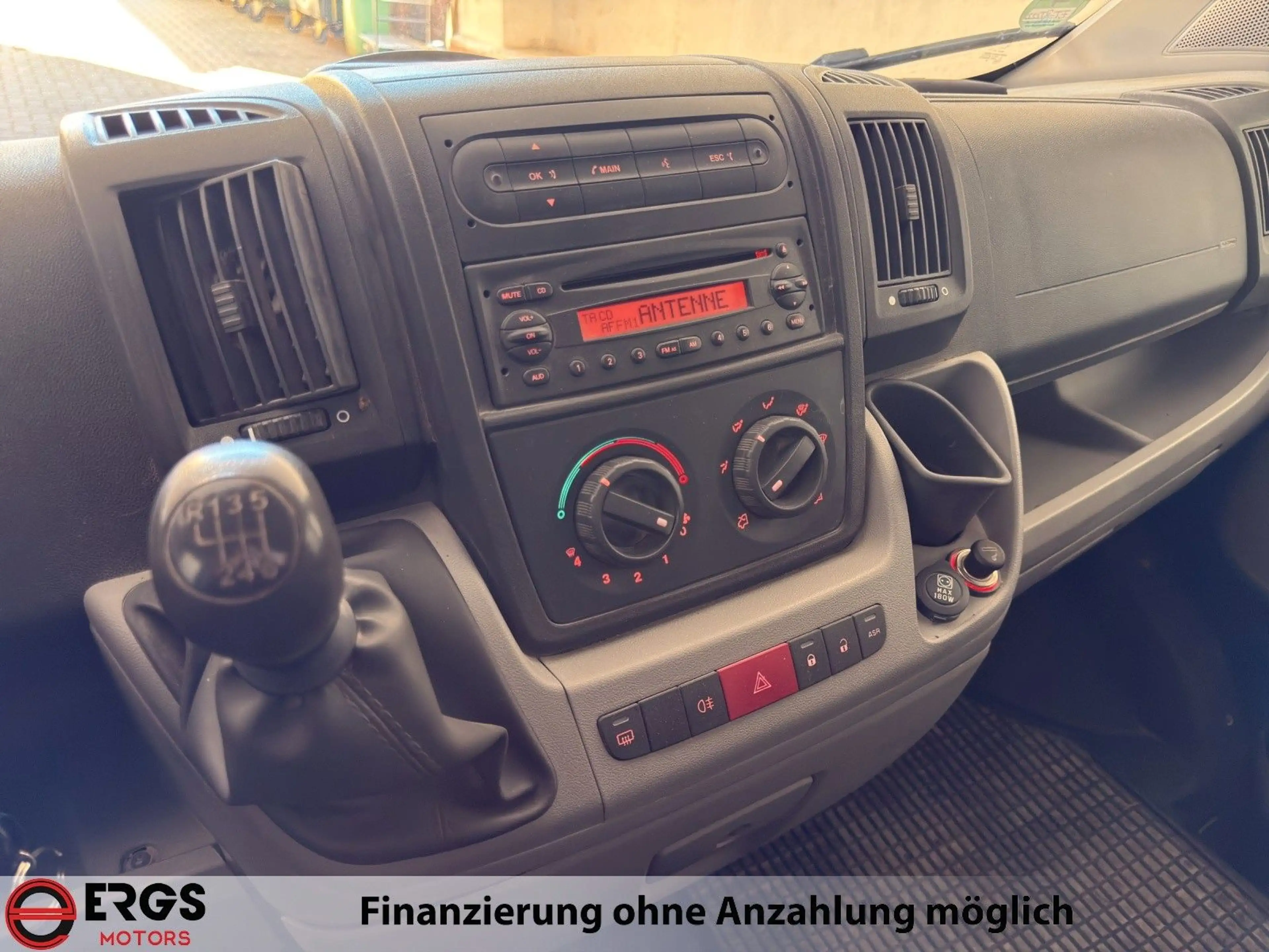 Peugeot Boxer 2.2 HDi Standart "1.Hand,6Sitzer,AHK,R-CAM — photo 14