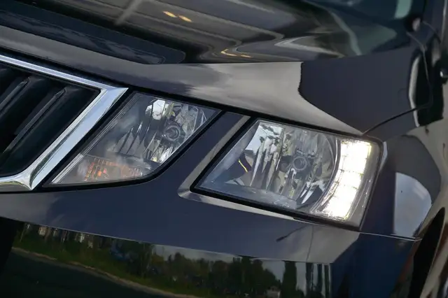 Skoda Octavia view 5