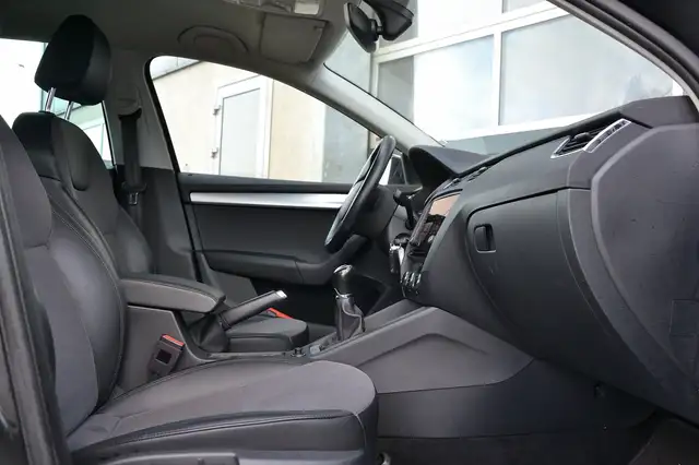 Skoda Octavia view 11