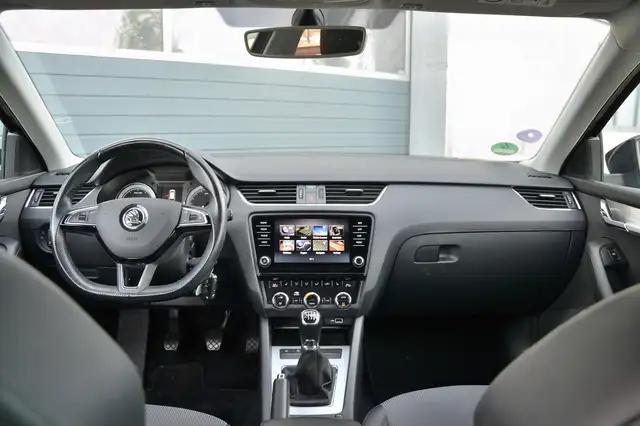 Skoda Octavia view 10