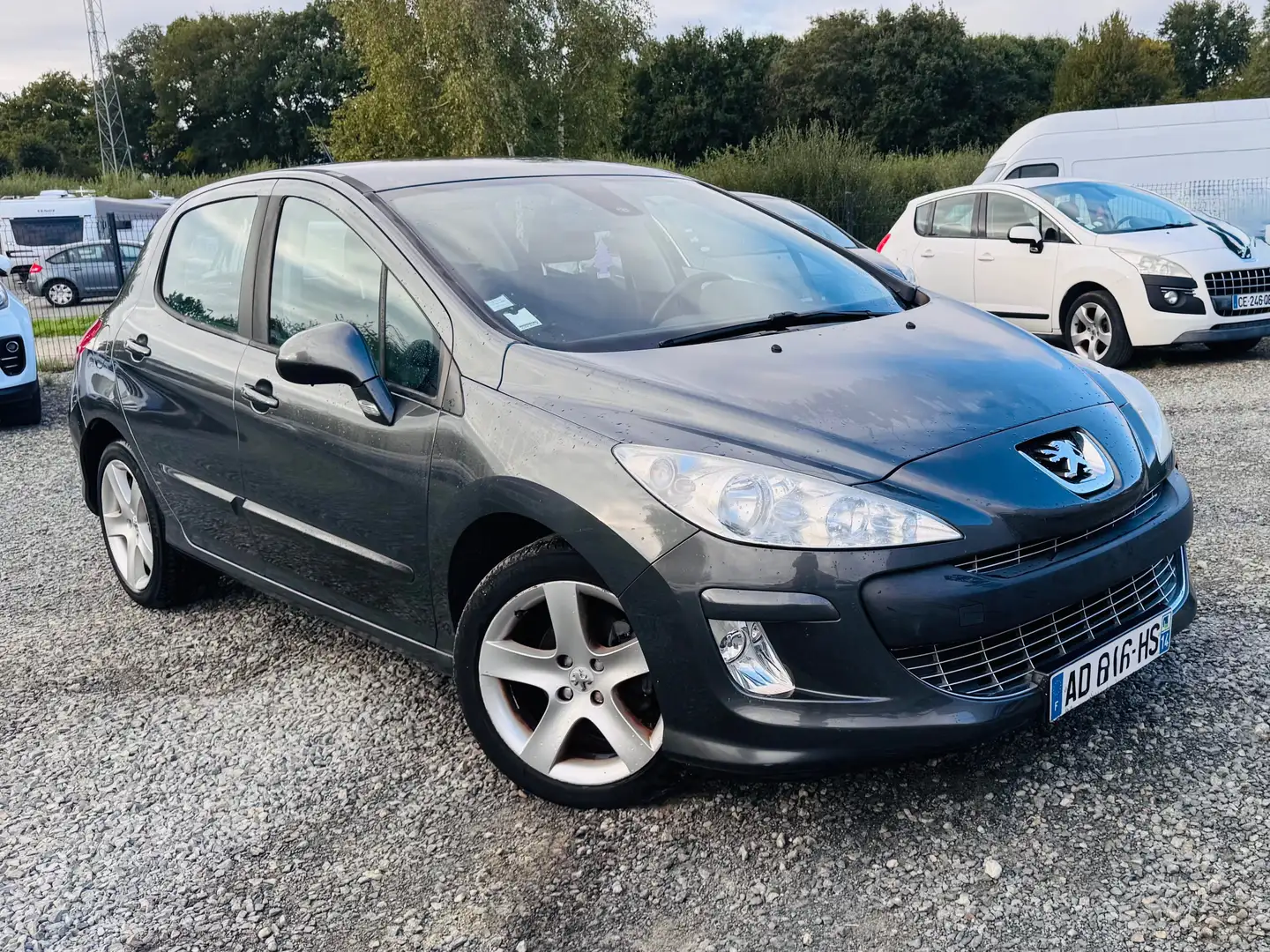 Peugeot 308 308 1.6 HDi 110ch FAP BVMP6 BLUE LION Premium Pack Gris - 2