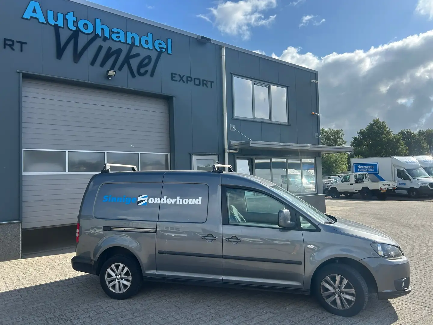 Volkswagen Caddy 1.6 TDI Maxi AUOMAAT Grijs - 2