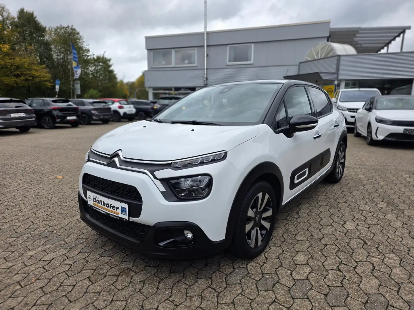 Citroen C3 1.2 Shine LED/PDC/MULTI-RADIO/KLIMA AT Weiß - 1