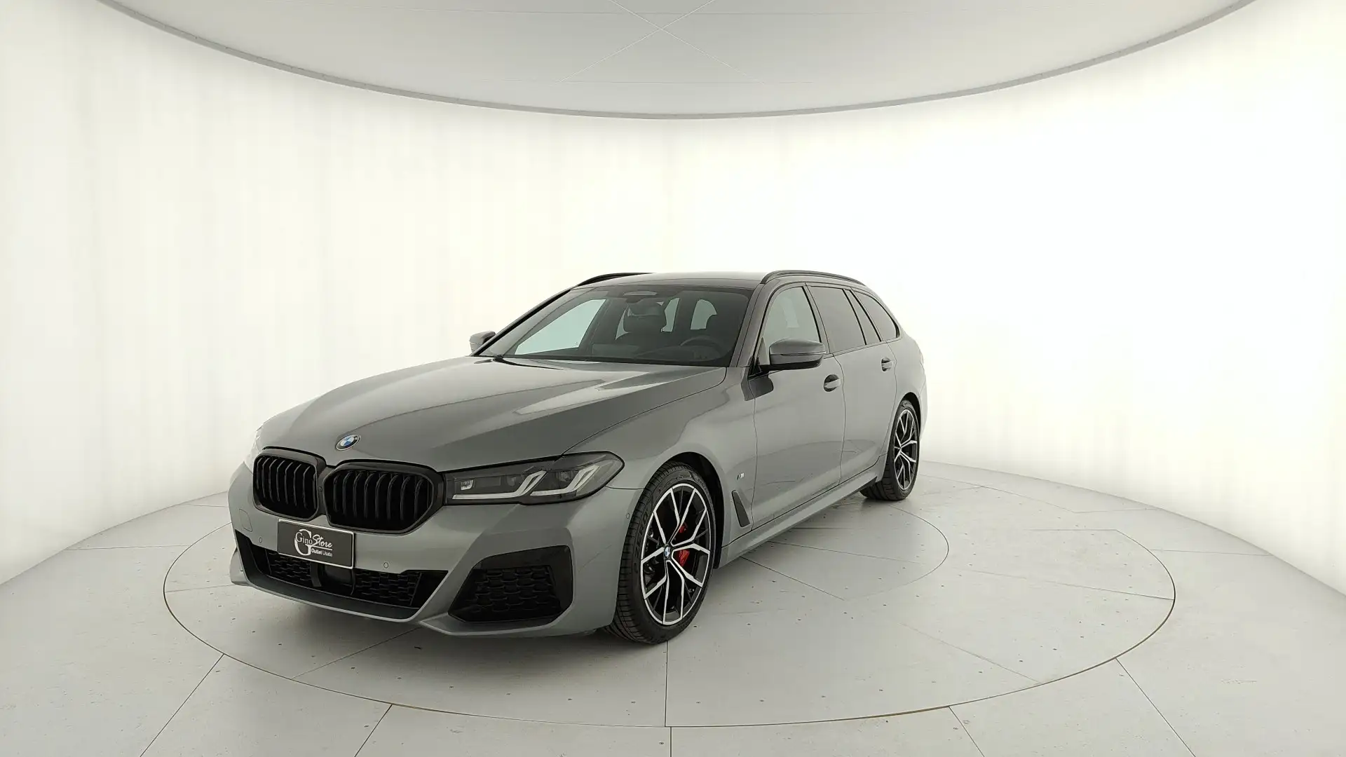 BMW 520 d Touring mhev 48V Msport auto Grijs - 1