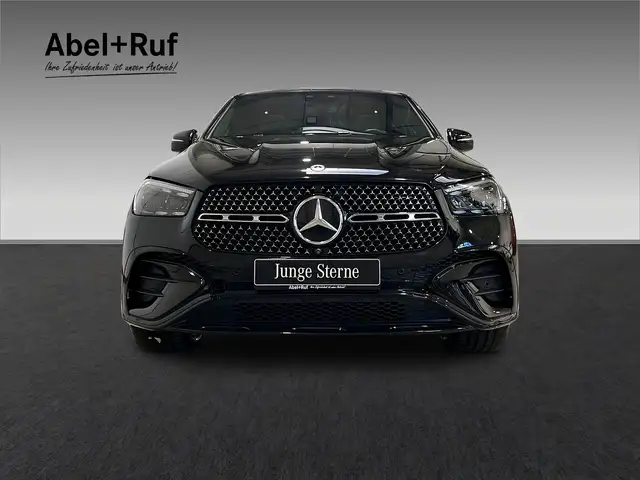 Mercedes-Benz 450 view 2