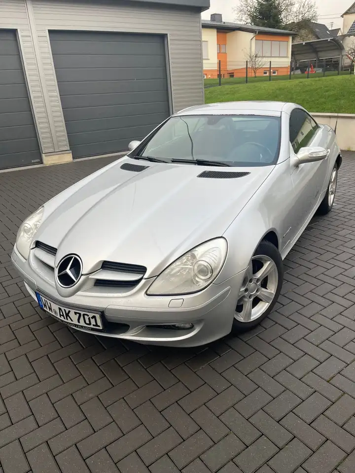 Mercedes-Benz SLK 200