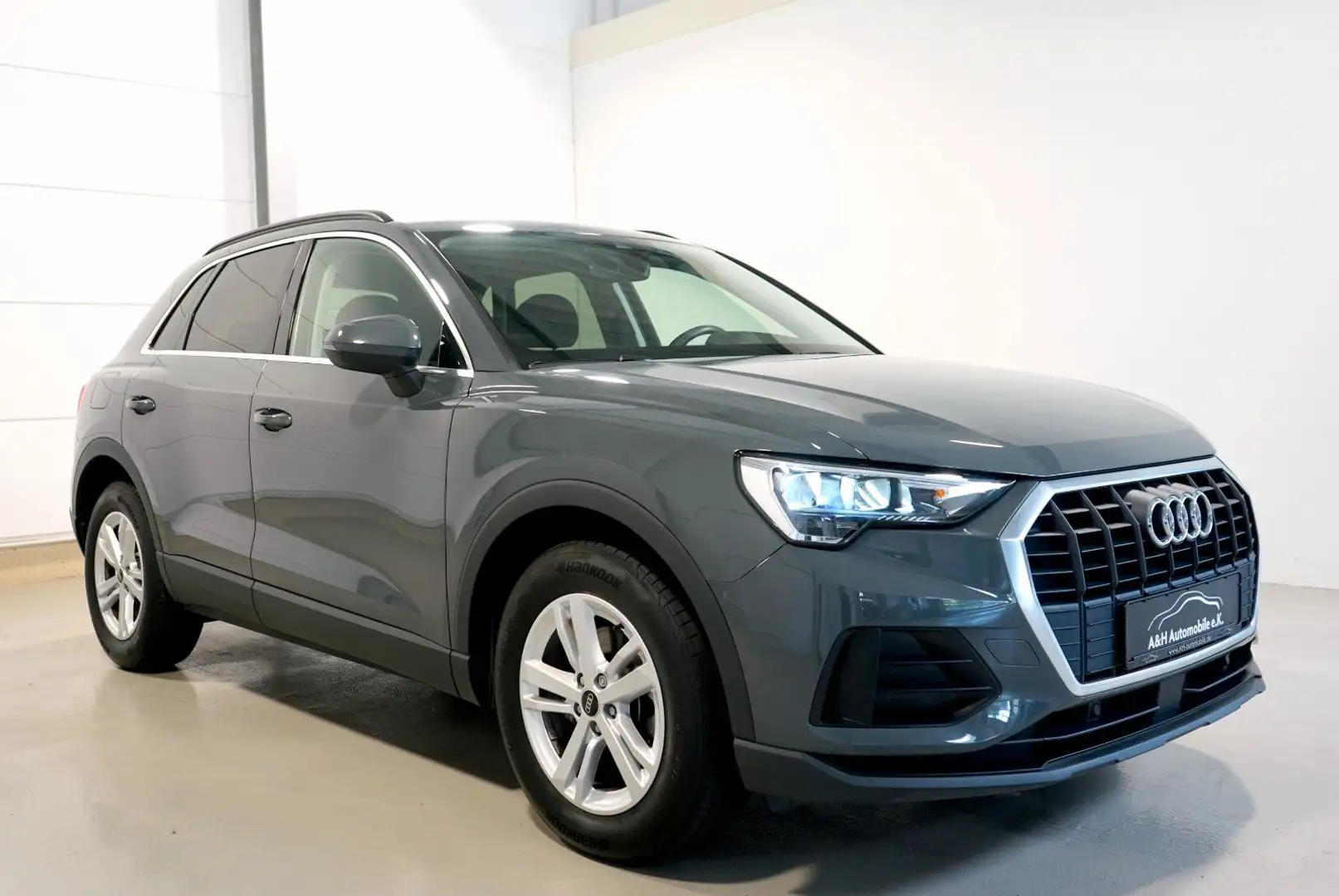 Audi Q3 35 2.0 TDI S-tronic *LED*KLIMAAUTO* Grijs - 1