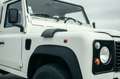 Land Rover Defender 110 Fire Brigade Weiß - thumbnail 4