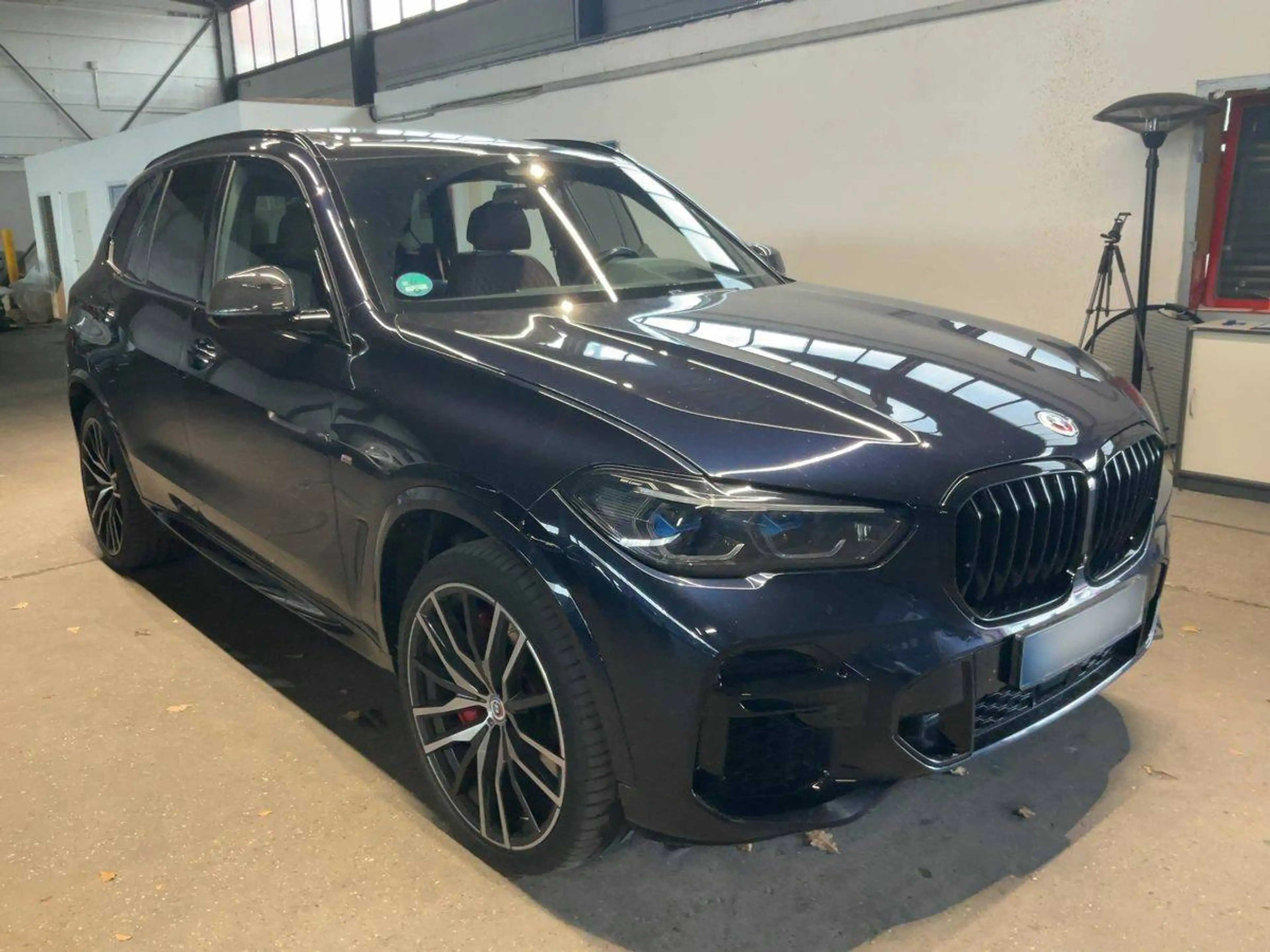 BMW X5 M M50 i — photo 3