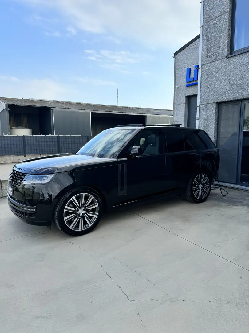 Land Rover Range Rover P550e Hybrid Autobiography - 2
