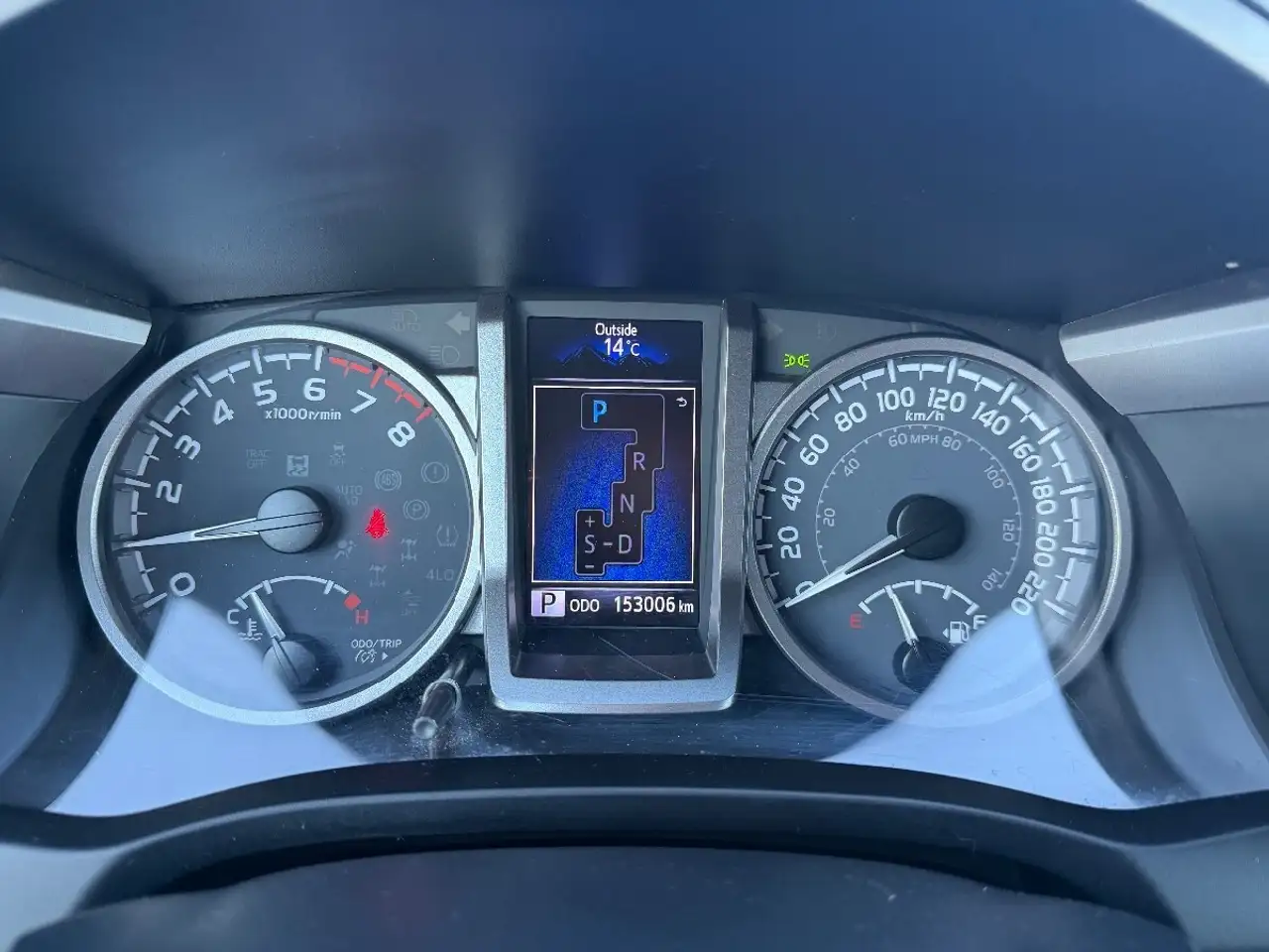 Toyota Tacoma снимка Toyota Tacoma