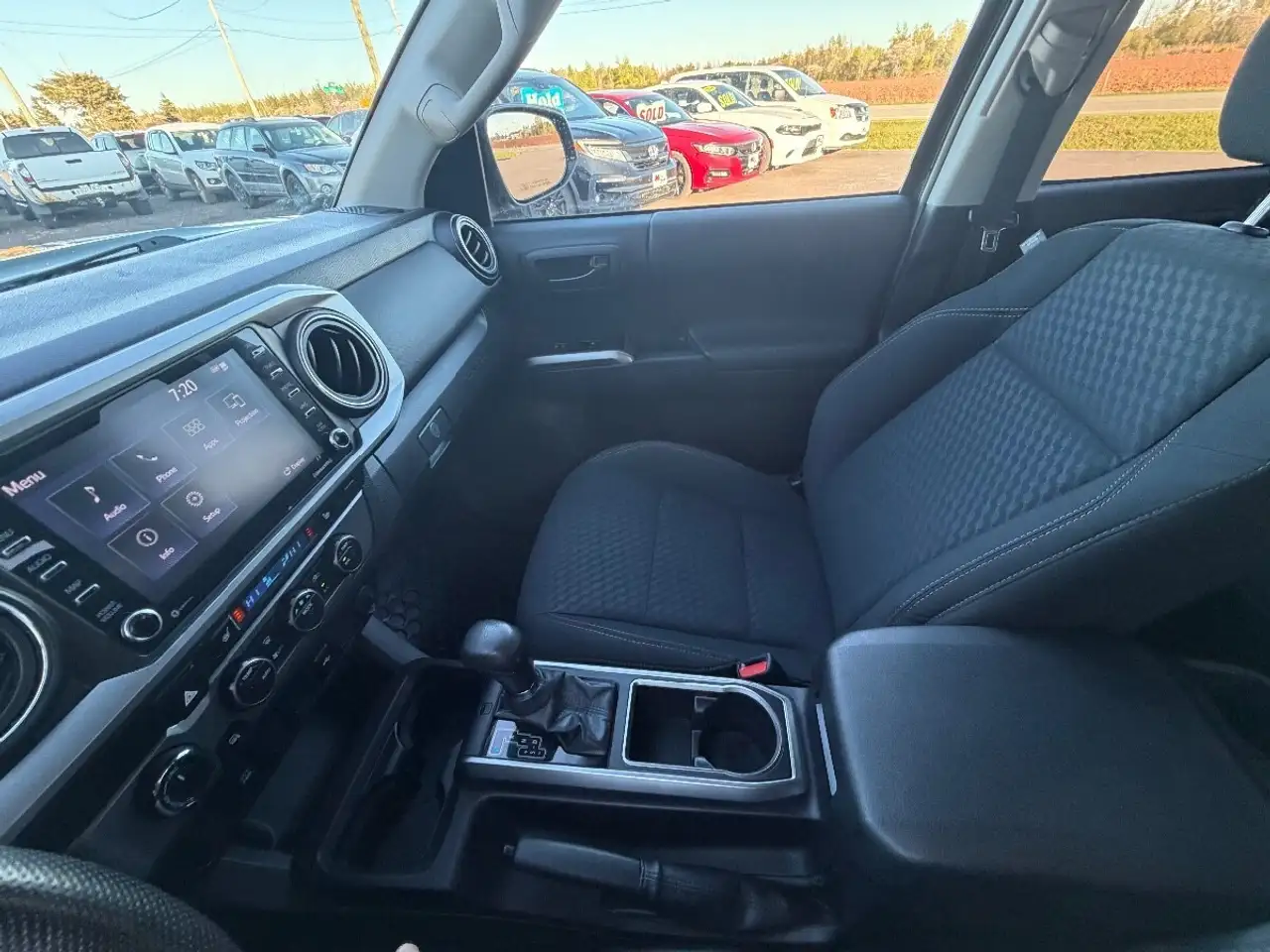 Toyota Tacoma снимка Toyota Tacoma