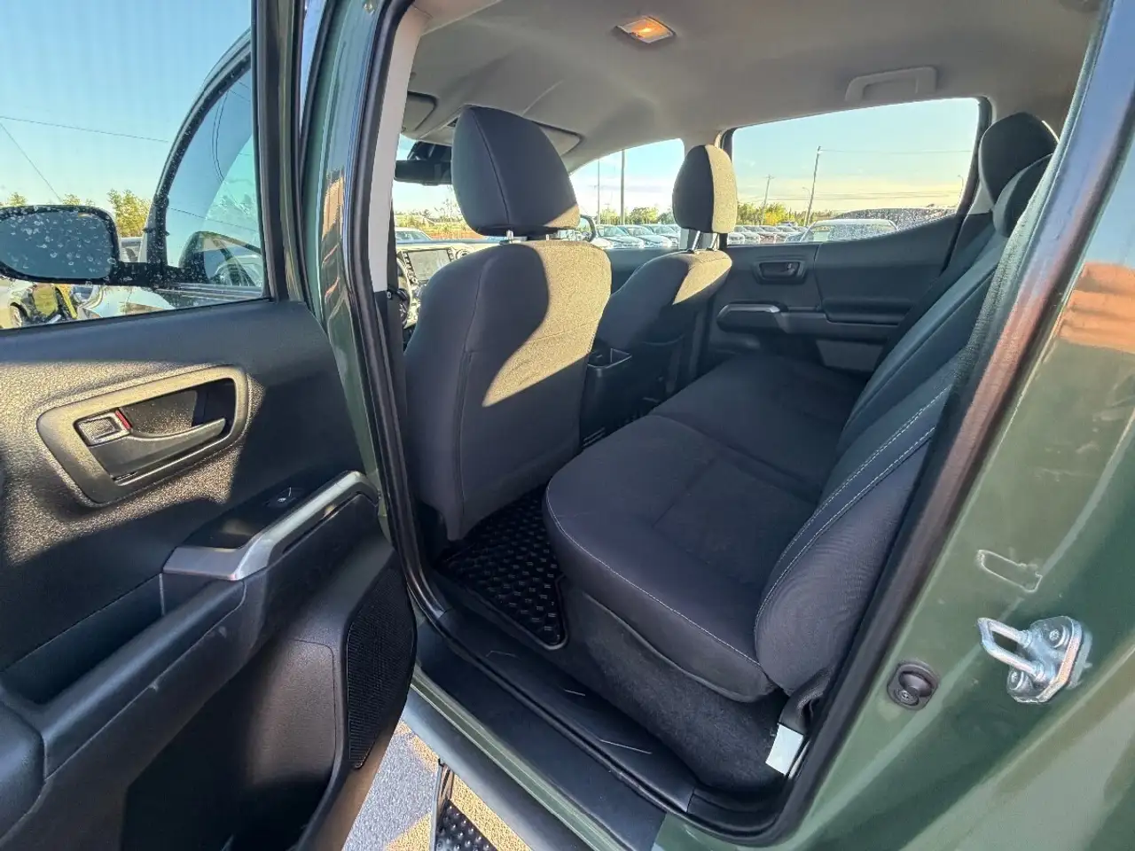 Toyota Tacoma снимка Toyota Tacoma