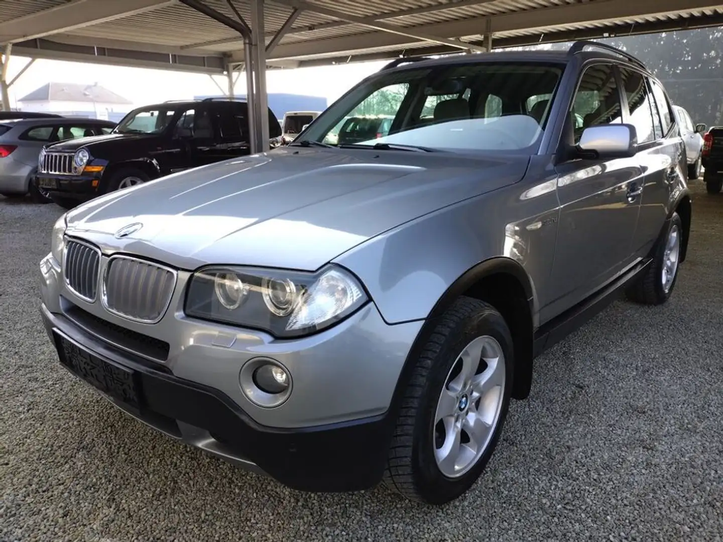 BMW X3 3.0d 4x4 !2.Besitz/Serviceheft! Silber - 1