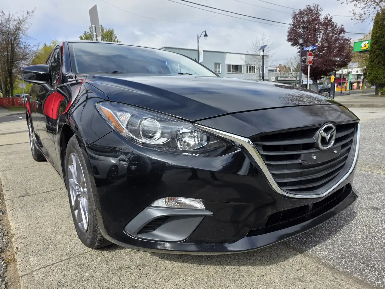 Mazda 3 снимка Mazda 3