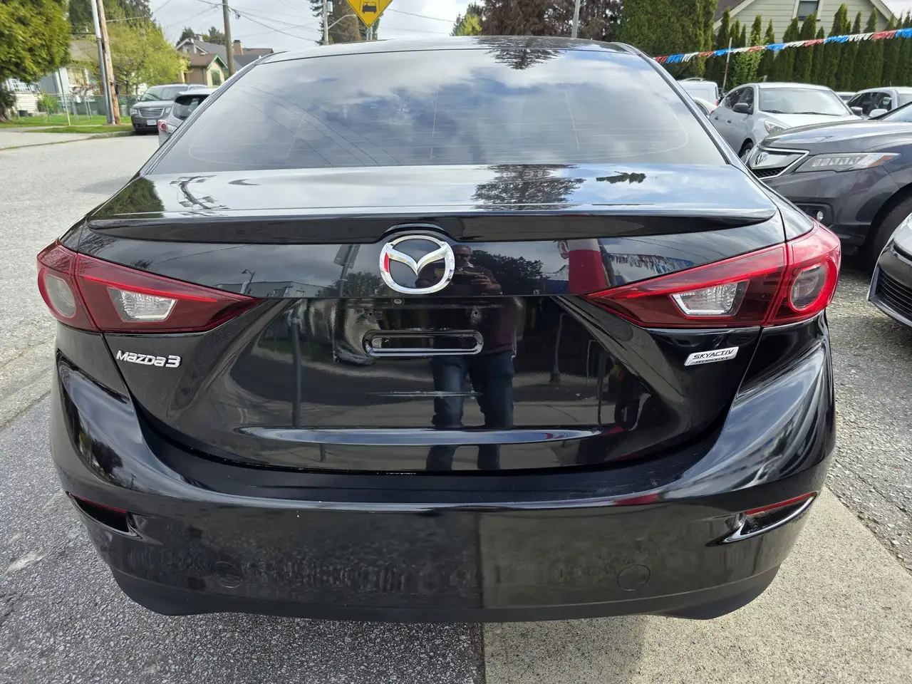 Mazda 3 снимка Mazda 3
