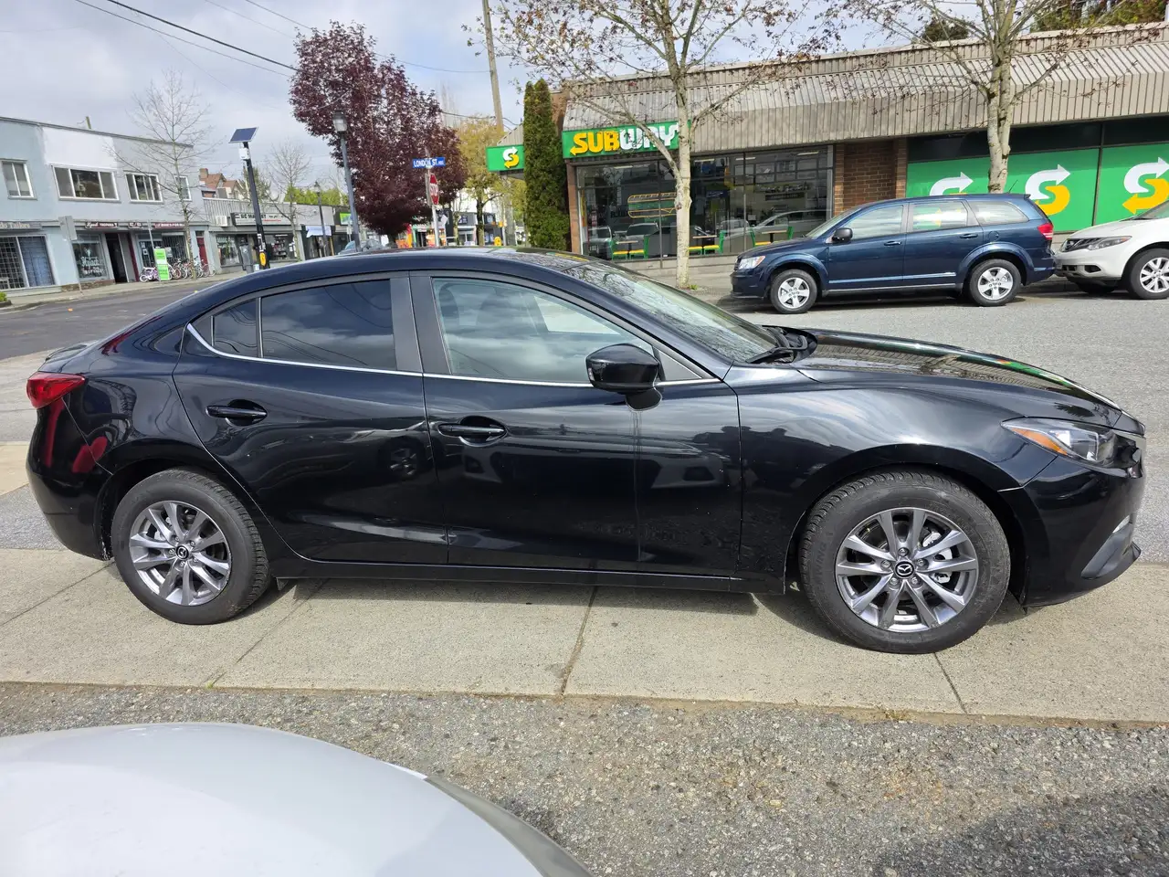 Mazda 3 снимка Mazda 3
