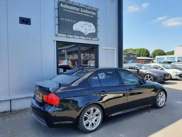 BMW 3 Series view 5