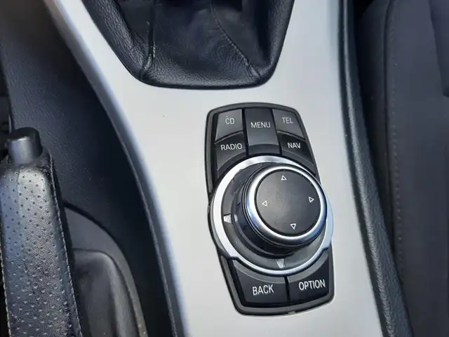 BMW 3 Series view 21
