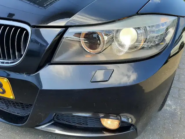BMW 3 Series view 7