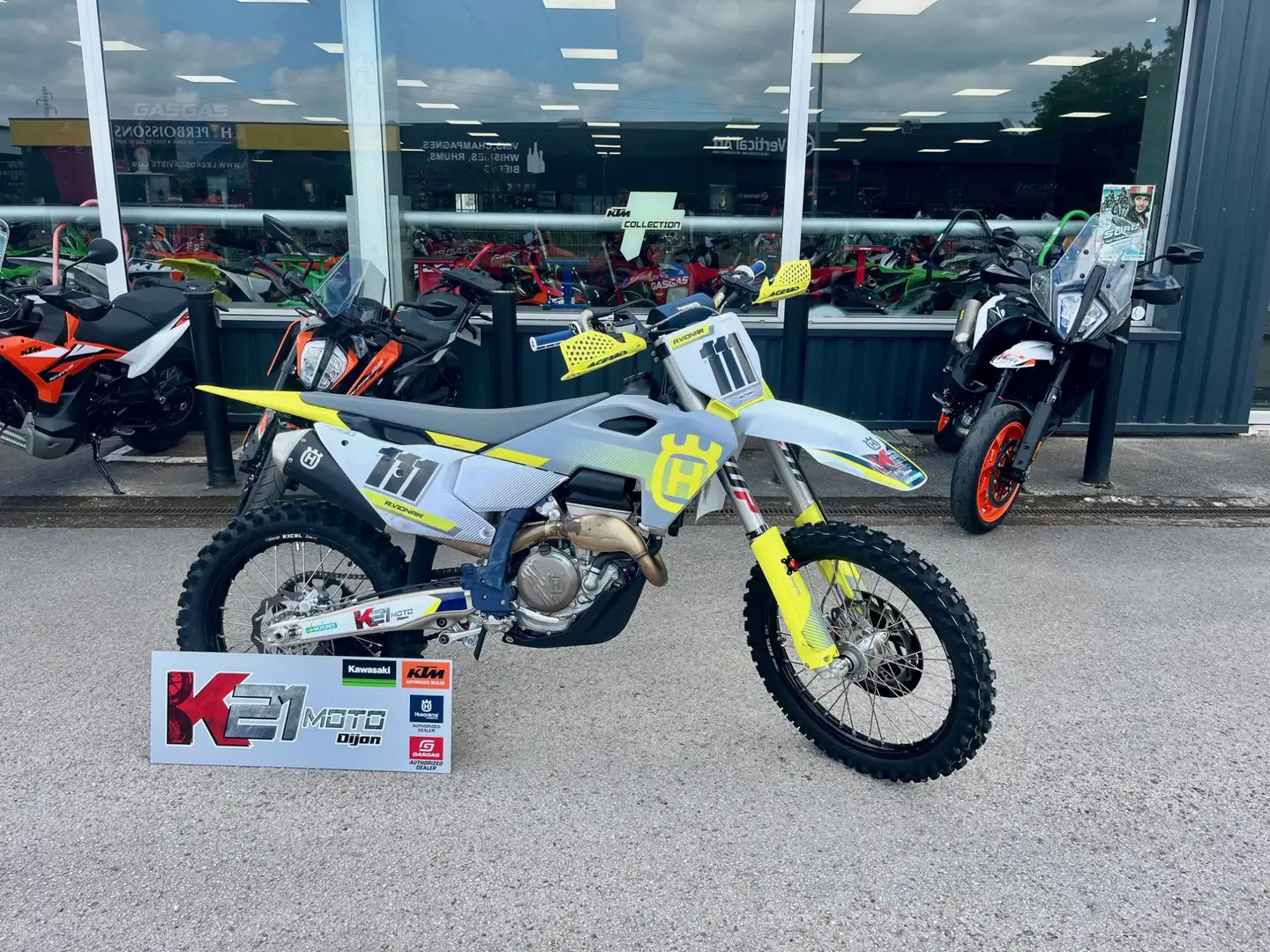 Husqvarna FC 250 Blanc - 1