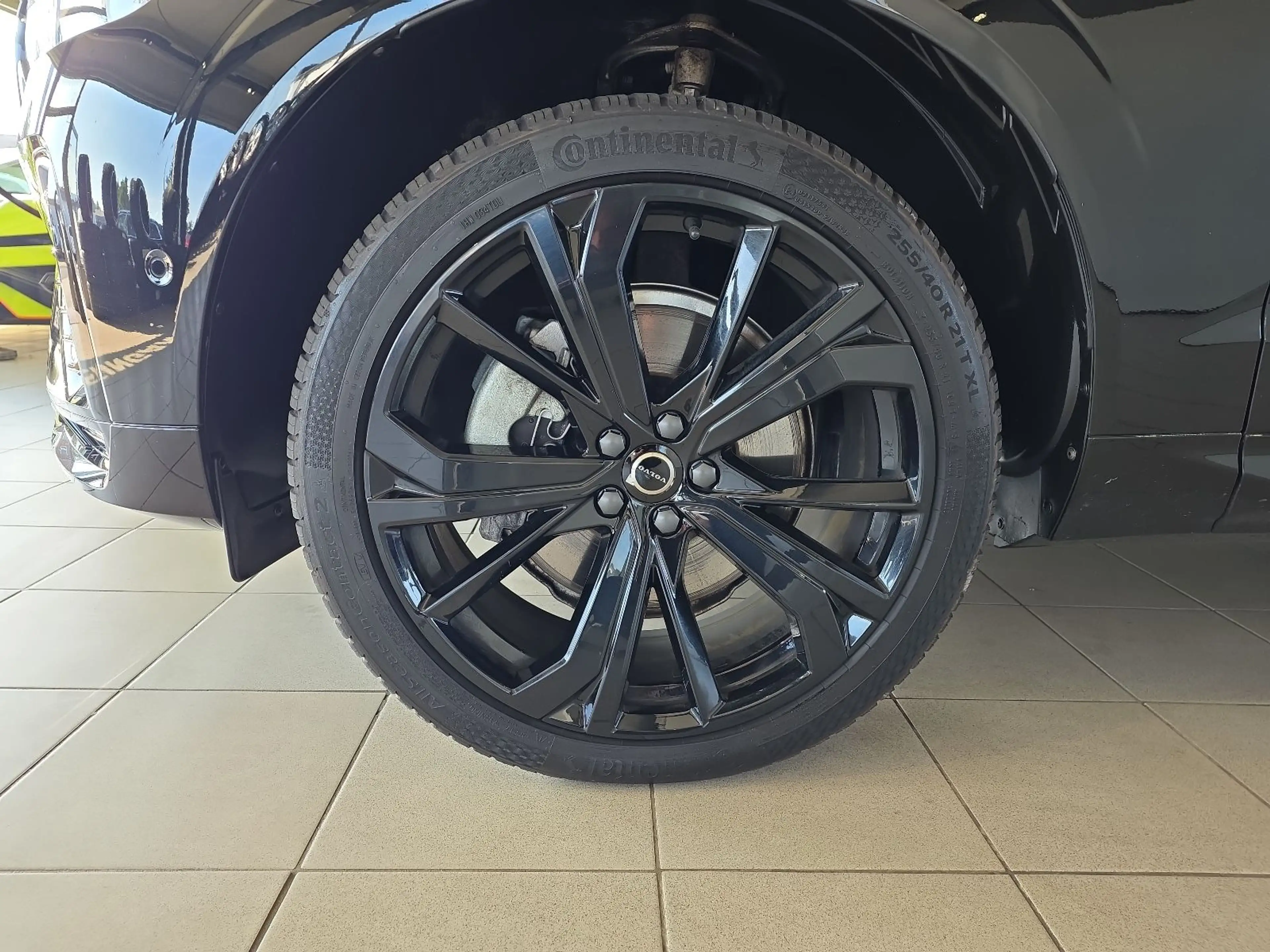 Volvo XC60 T8 Plus Black Edition Recharge AWD ACC 360° — photo 34