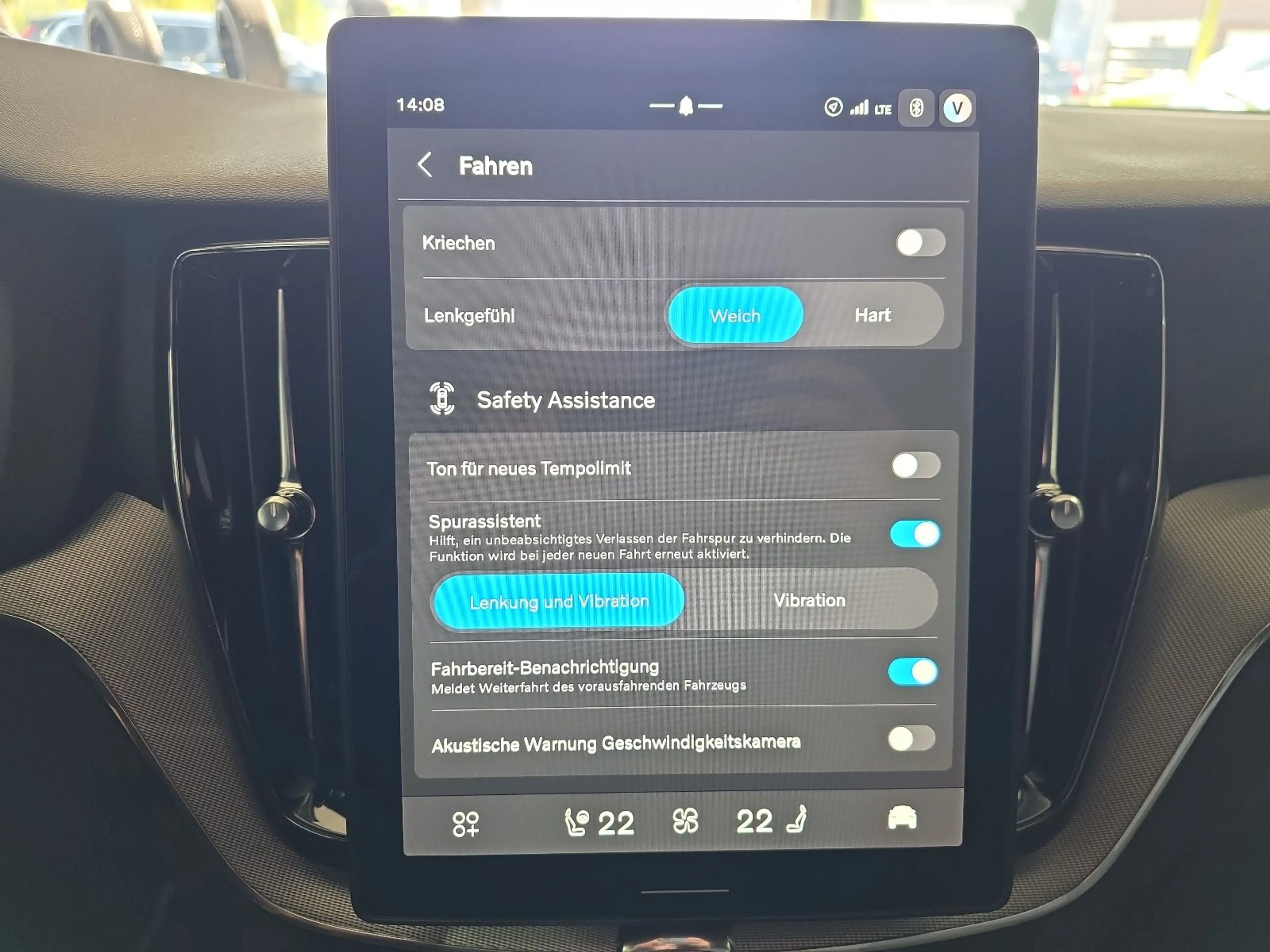 Volvo XC60 T8 Plus Black Edition Recharge AWD ACC 360° — photo 31