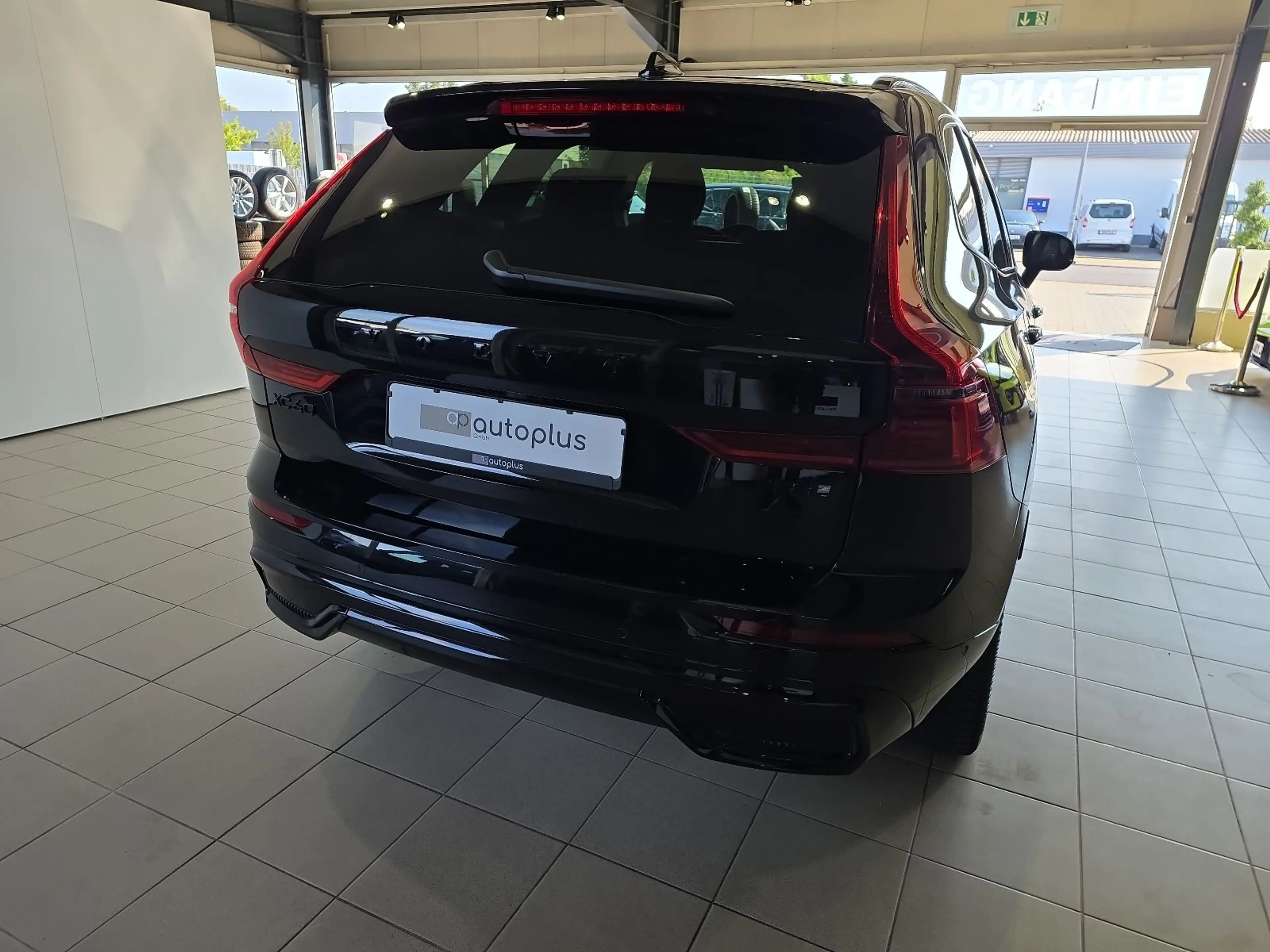 Volvo XC60 T8 Plus Black Edition Recharge AWD ACC 360° — photo 7