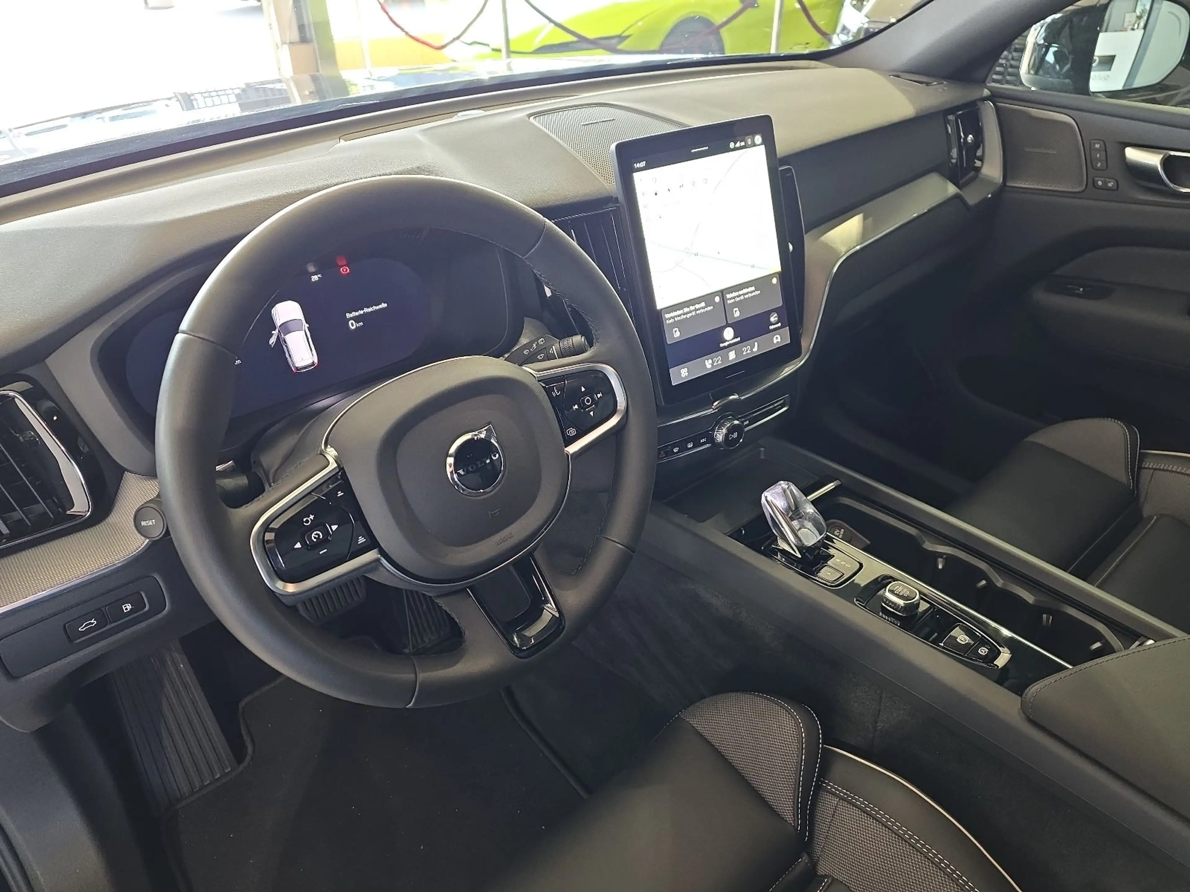 Volvo XC60 T8 Plus Black Edition Recharge AWD ACC 360° — photo 21