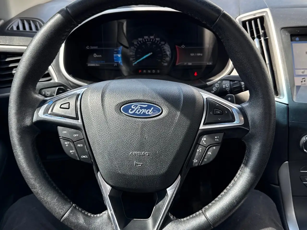 Ford Edge снимка Ford Edge